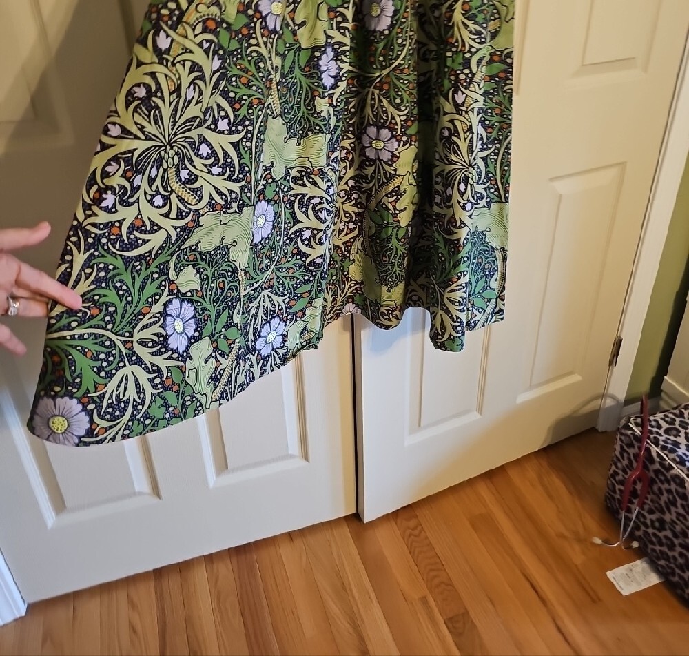 NWT Hyacinth House Green Floral Midi Dress with Puff Sleeves - Picture 5 of 9